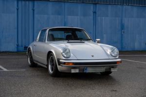 PORSCHE 911 TARGA SILVER ANNIVERSARY EDITION 2.7S